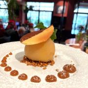 Poire pochee caramel
